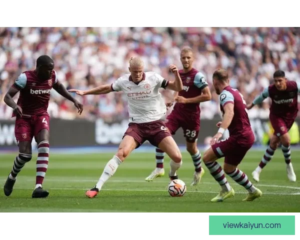 英超阿雷奥拉状态回暖，成为西汉姆联后防线的重要支柱